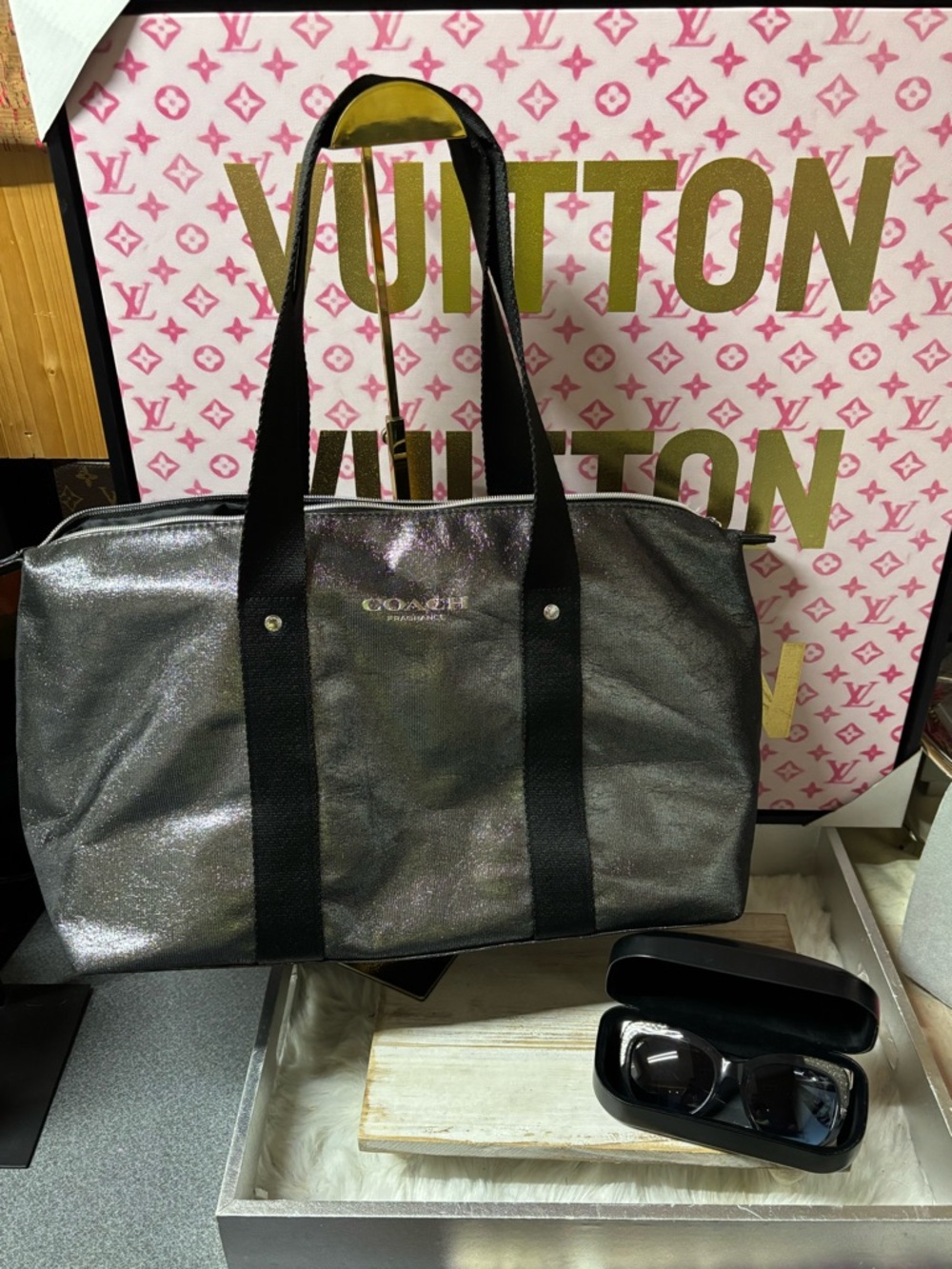 🍍🍍Coach mosaic blue oval sunglasses bundle